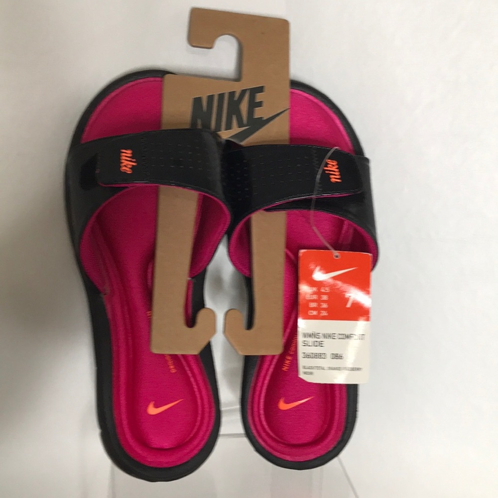 NWT Nike Slide Sandals Black & Hot Pink Sz 7 Soft